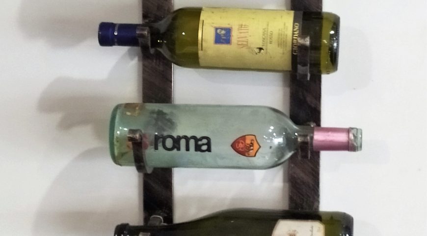 Porta bottiglie in ferro battuto CA 46