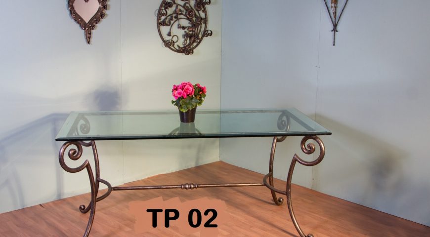 Tavolo da pranzo in ferro battuto TP 02