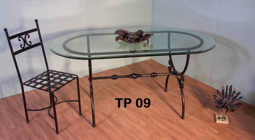 Tavolo da pranzo in ferro battuto TP 09