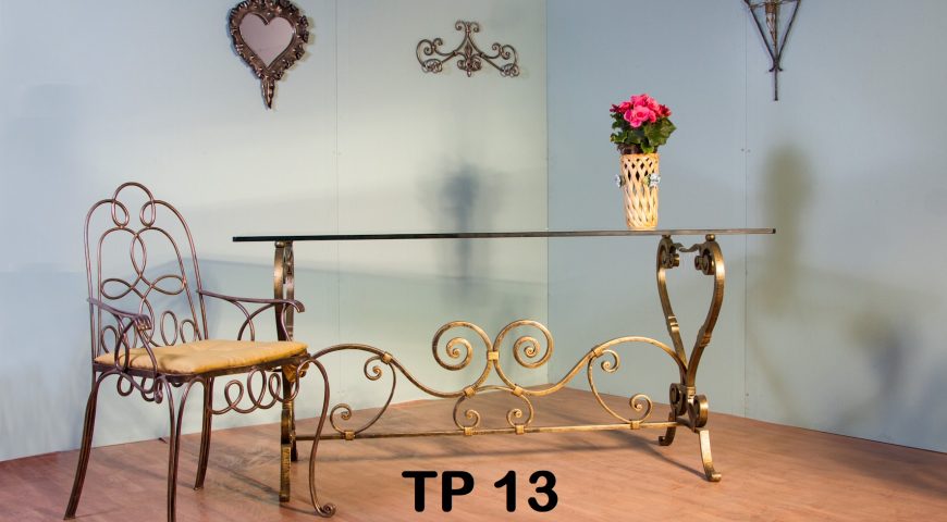 Tavolo da pranzo in ferro battuto TP 13