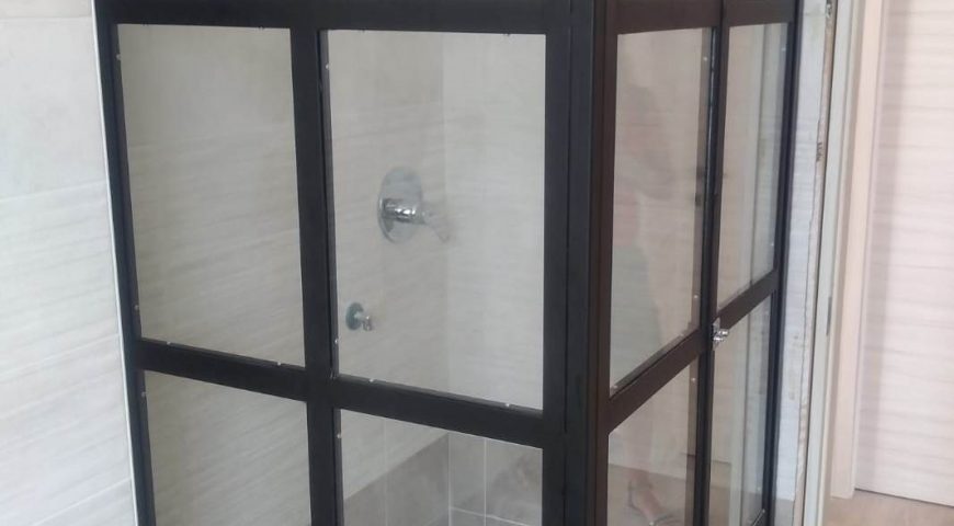 Box doccia in ferro  AB 12