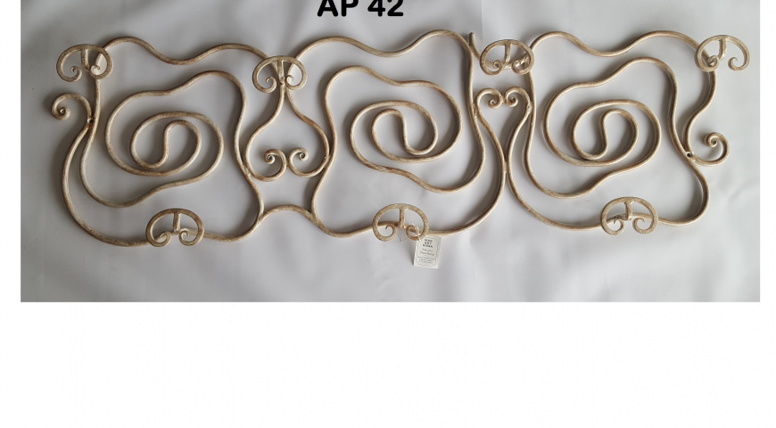 Appendiabiti in ferro battuto AP 42