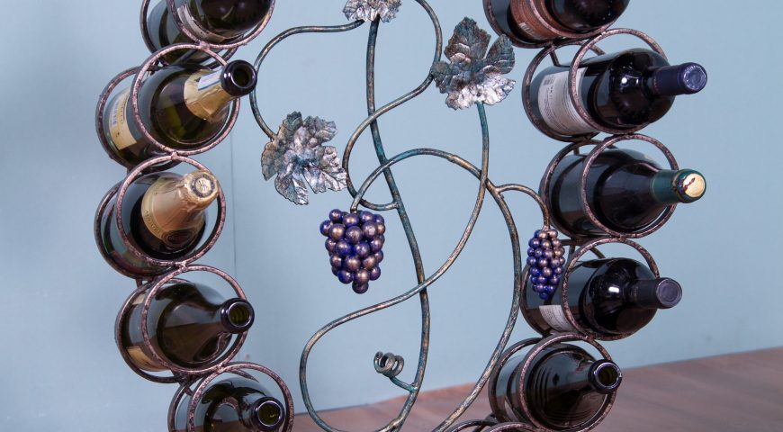 Porta bottiglie in ferro battuto CA 43