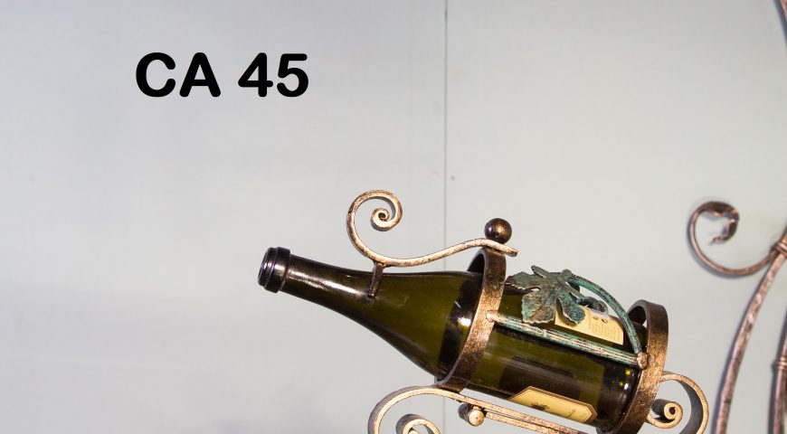 Porta bottiglie in ferro battuto CA 45