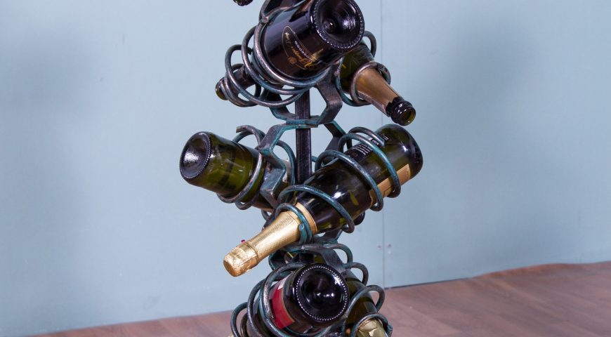 Porta bottiglie in ferro battuto CA 51