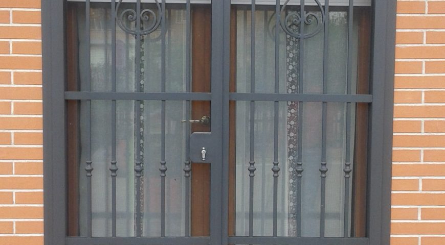 Grata di protezione in ferro battuto GP 01