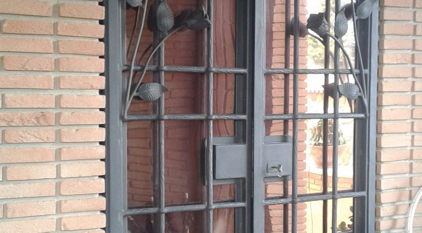 Grata di protezione in ferro battuto GP 06