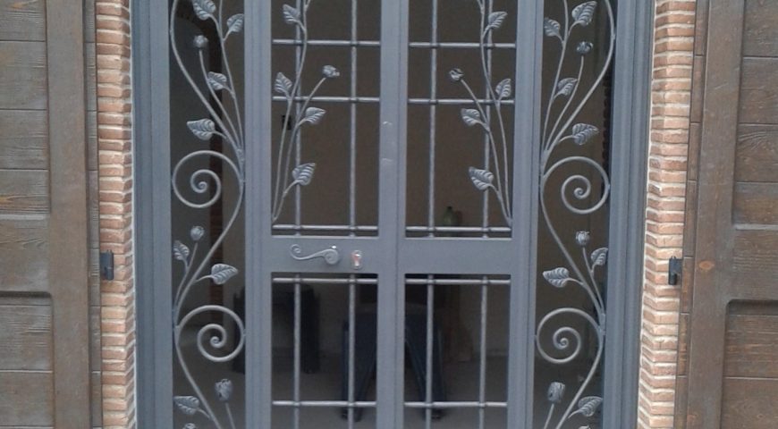 Grata di protezione in ferro battuto GP 31