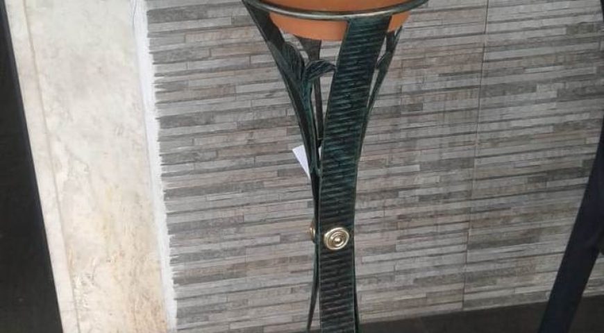 Fioriera in ferro battuto PF 13