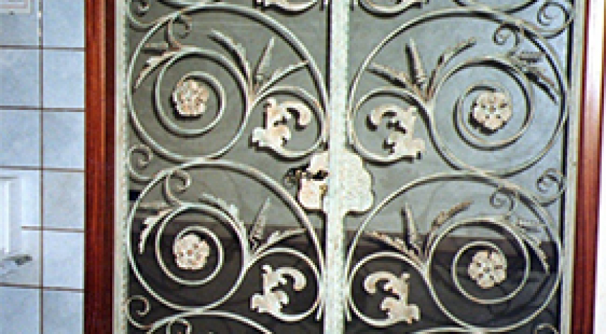 Portone d’ingresso in ferro battuto PI 13