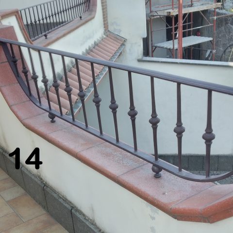 Ringhiera per balcone in ferro battuto RB 14