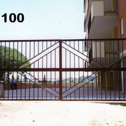 Cancello scorrevole in ferro CC 100