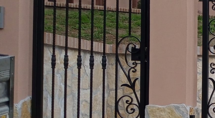 Cancello pedonale in ferro battuto CP 07