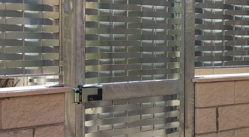 Cancello pedonale in lamiera CP 09