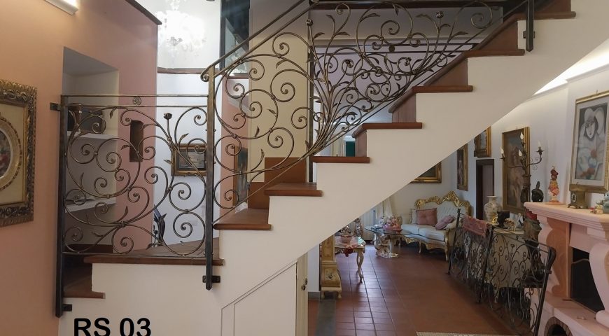 Ringhiera per scala in ferro battuto RS 03
